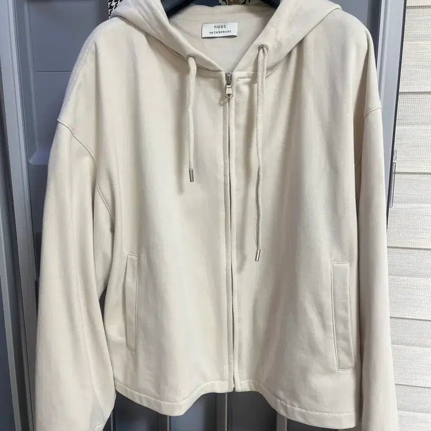 [BUNJANG] 26 Years The Cashmere Ivory Hooded Zip-up / 26년 더캐시미어 아이보리 후드집업