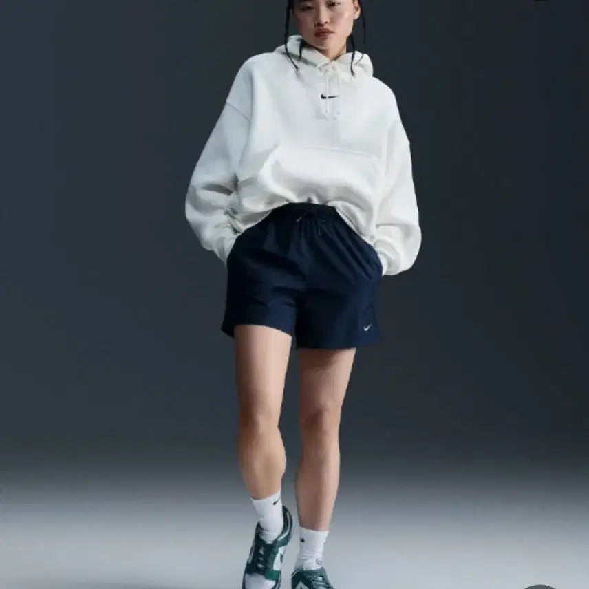 [SOLD OUT] 나이키 여성 미드라이즈 우븐 쇼츠 S