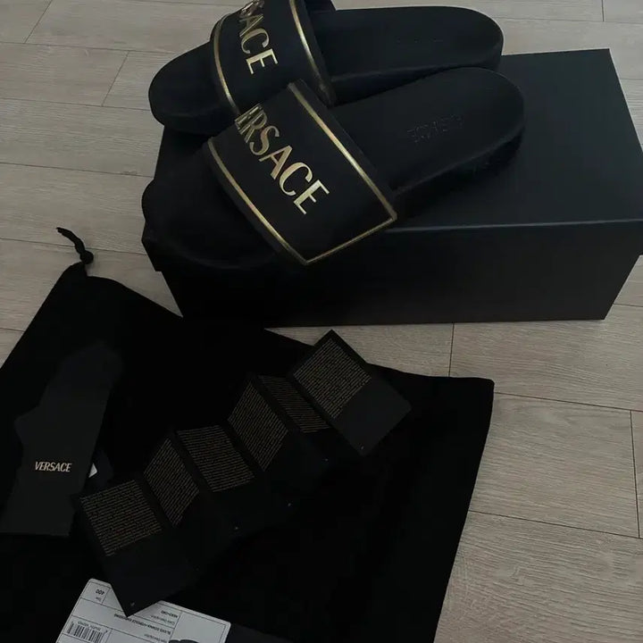 [BUNJANG] Versace Slides / 베르사체 슬리퍼