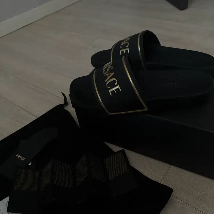 [BUNJANG] Versace Slides / 베르사체 슬리퍼