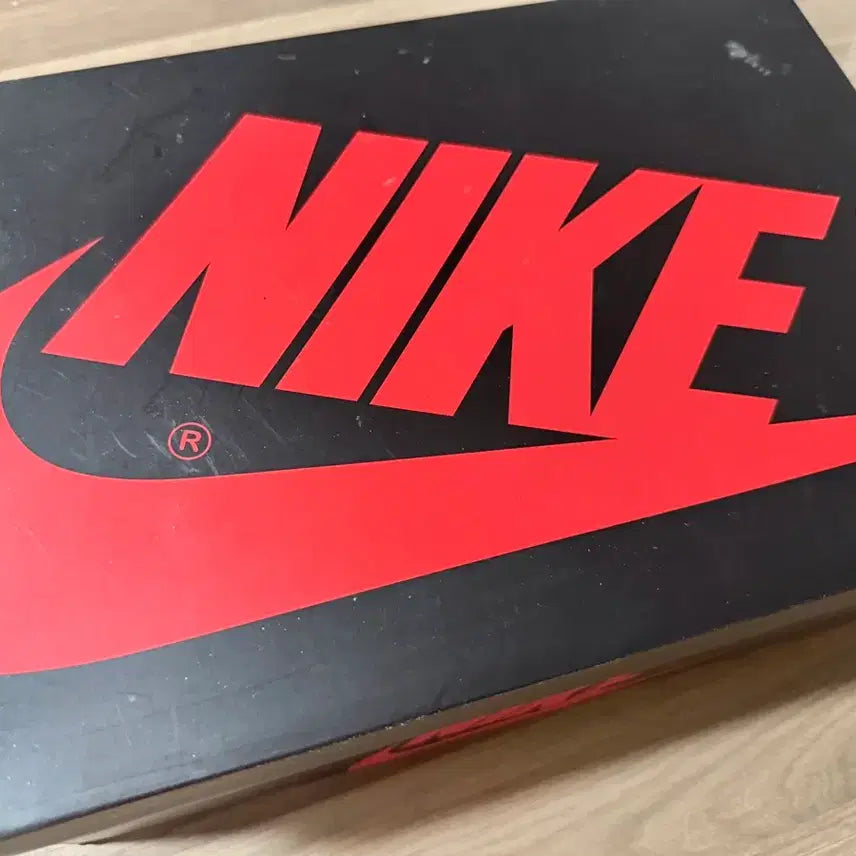 [SOLD OUT] [ 새상품 270mm  ] 나이키 조던1 레트로 로우 OG 시카고