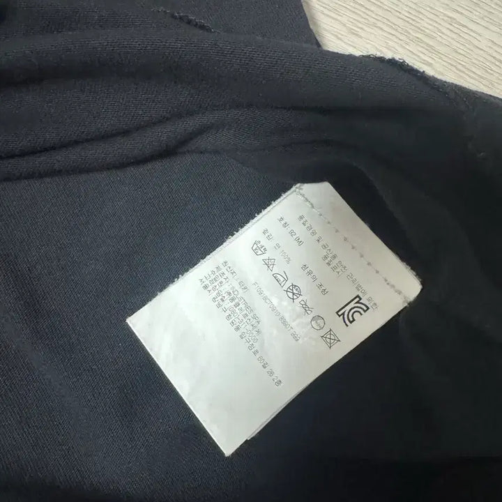 [BUNJANG] Moncler Black Logo T-shirt (M) / 몽클레르 블랙 로고 반팔티 M 사이즈 팝니다