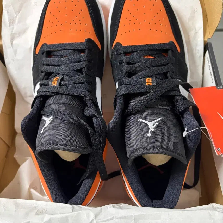 [BUNJANG] Nike Air Jordan 1 Low Shattered Backboard Sneakers / 조던 1 로우 쉐터드 백보드 553558-128 새상품