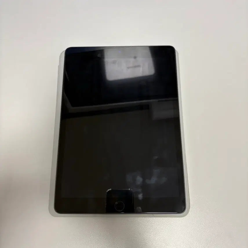 [BUNJANG] Apple iPad 9th Gen 64GB Space Gray / 아이패드 9세대 스페이스그레이 64GB
