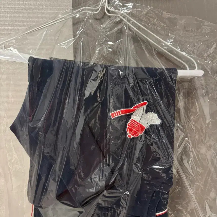 [BUNJANG] Thom Browne Dog Patch Navy Short Sleeve T-shirt / 톰브라운 네이비 독 와펜 반팔 티셔츠 사이즈 2