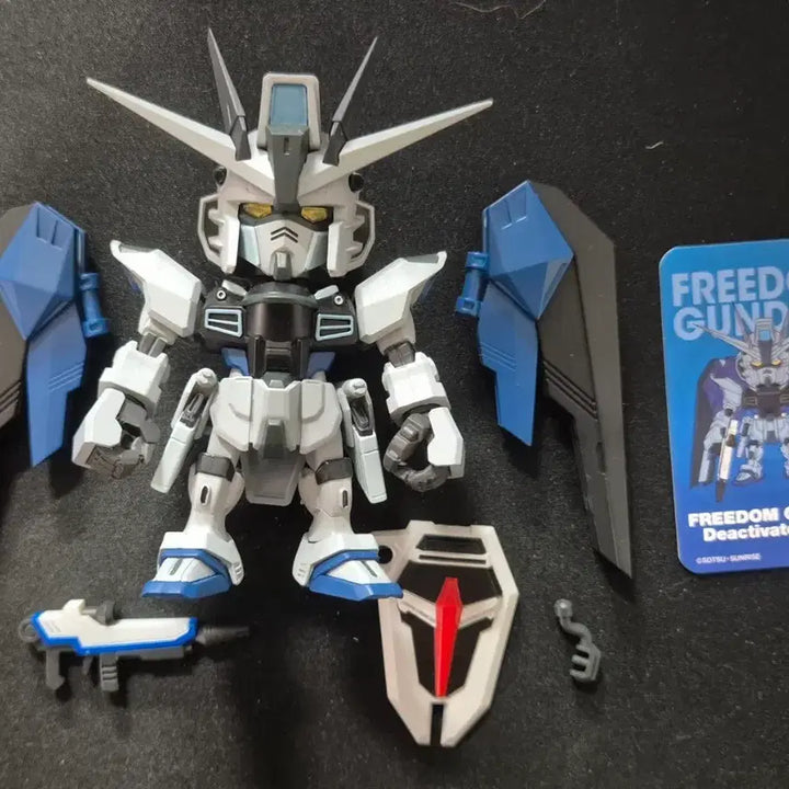 [BUNJANG] QMSV Freedom Gundam Deactive Mode Model / QMSV MINI 프리덤 건담 디액티브 모드