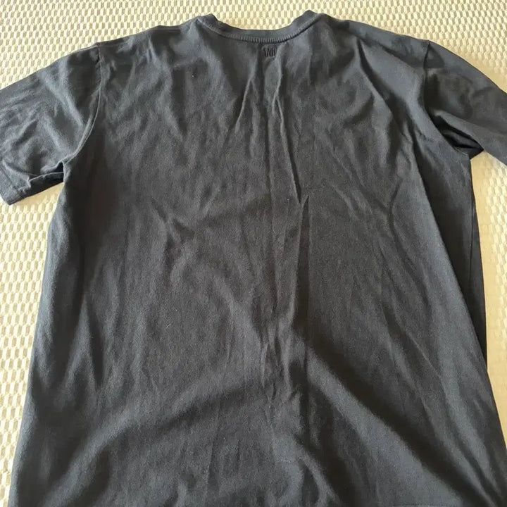 [BUNJANG] BTS Army Heart Logo T-shirt - Black / 아미 하트 로고 반팔티 블랙