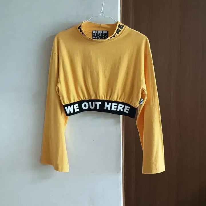 [BUNJANG] Lettering Crop Long Sleeve T-shirt / 레터링 크롭 긴팔티
