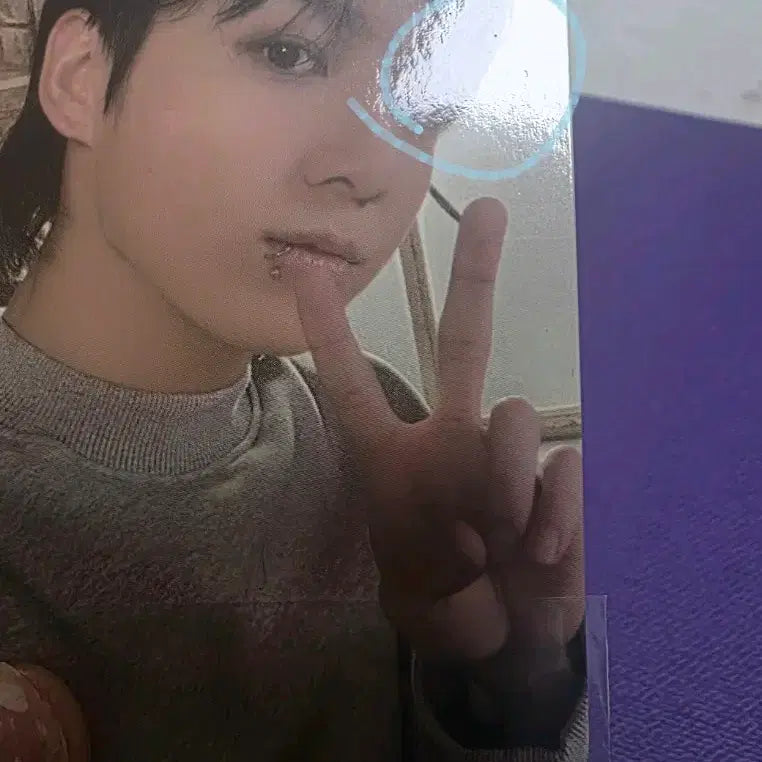 [SOLD OUT] golden 위버스버전 정국 포카 판매(앨범포함)