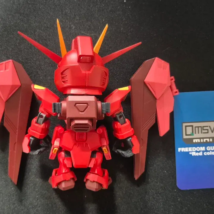 [BUNJANG] QMSV Freedom Gundam Red Color Mini Figure / QMSV MINI 프리덤 건담 레드 컬러