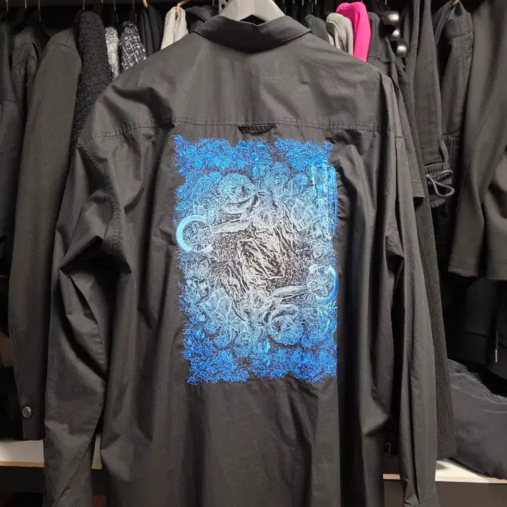 [BUNJANG] Songzio 25ss Mirrored Youth Embroidered Shirt / 송지오 25ss 미러드유스 자수 셔츠 50