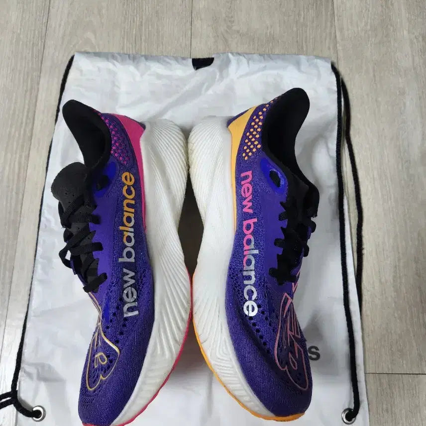 [SOLD OUT] (상태최고)뉴발란스퓨어셀 RC엘리트(265)