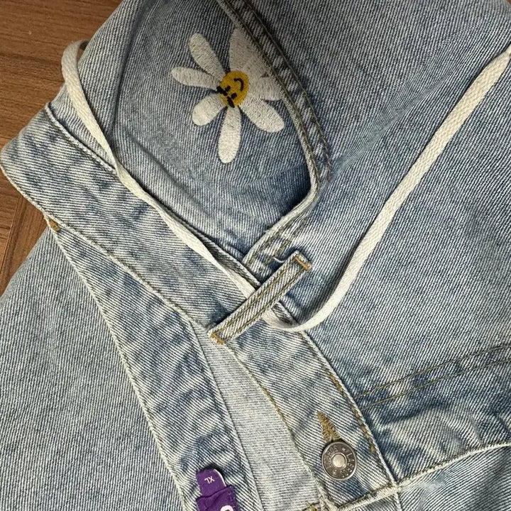 [BUNJANG] LABROS Daisy Embroidery Denim 배기진 (L) / LABROS 라브로스 스마트 데이지 배기진 연청