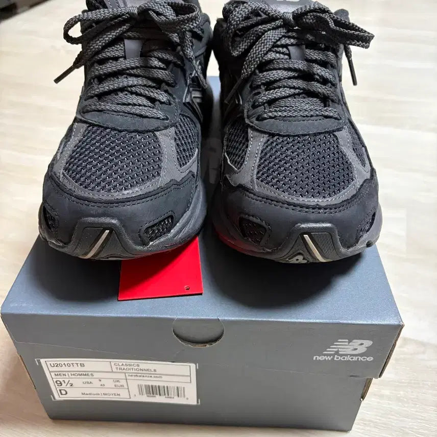 [SOLD OUT] 뉴발란스 운동화275