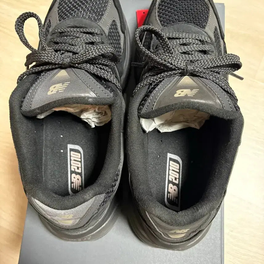 [SOLD OUT] 뉴발란스 운동화275