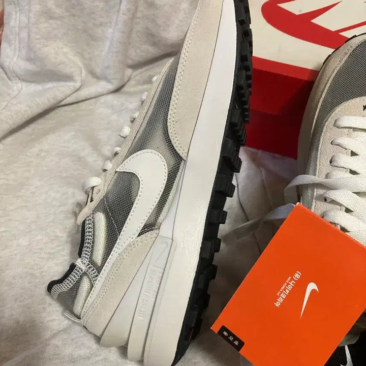 [BUNJANG] Nike Waffle One Summit White Sneakers / 나이키 와플 원 써밋 화이트