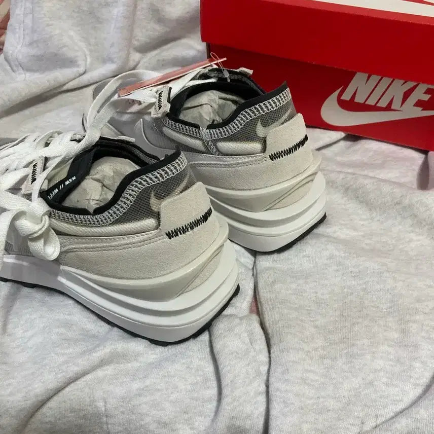 [BUNJANG] Nike Waffle One Summit White Sneakers / 나이키 와플 원 써밋 화이트