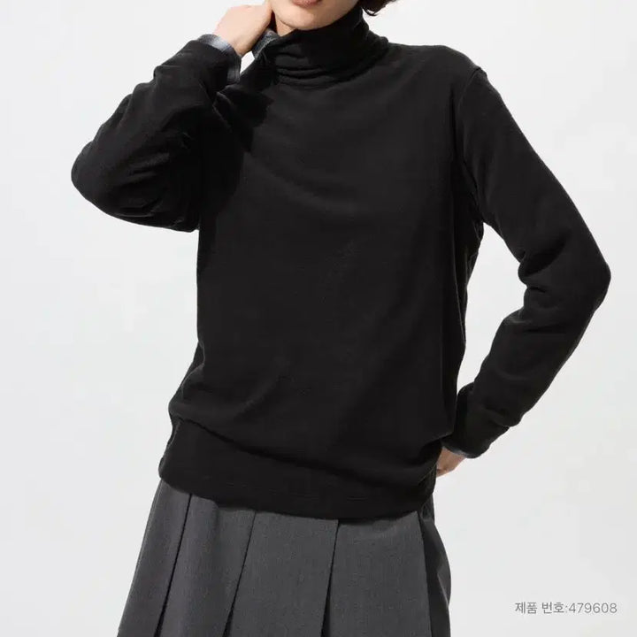 [SOLD OUT] 유니클로 히트텍 후리스 터틀넥 티 (블랙&amp;화이트 / M사이즈)