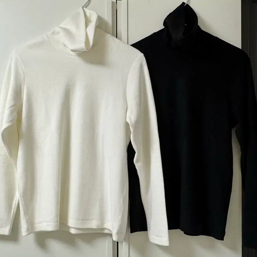 [SOLD OUT] 유니클로 히트텍 후리스 터틀넥 티 (블랙&amp;화이트 / M사이즈)