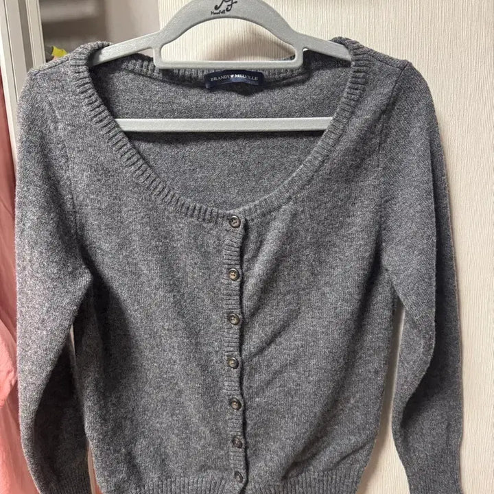 [BUNJANG] Brandy Melville Cardigan / 브랜디멜빌 가디건 새상품
