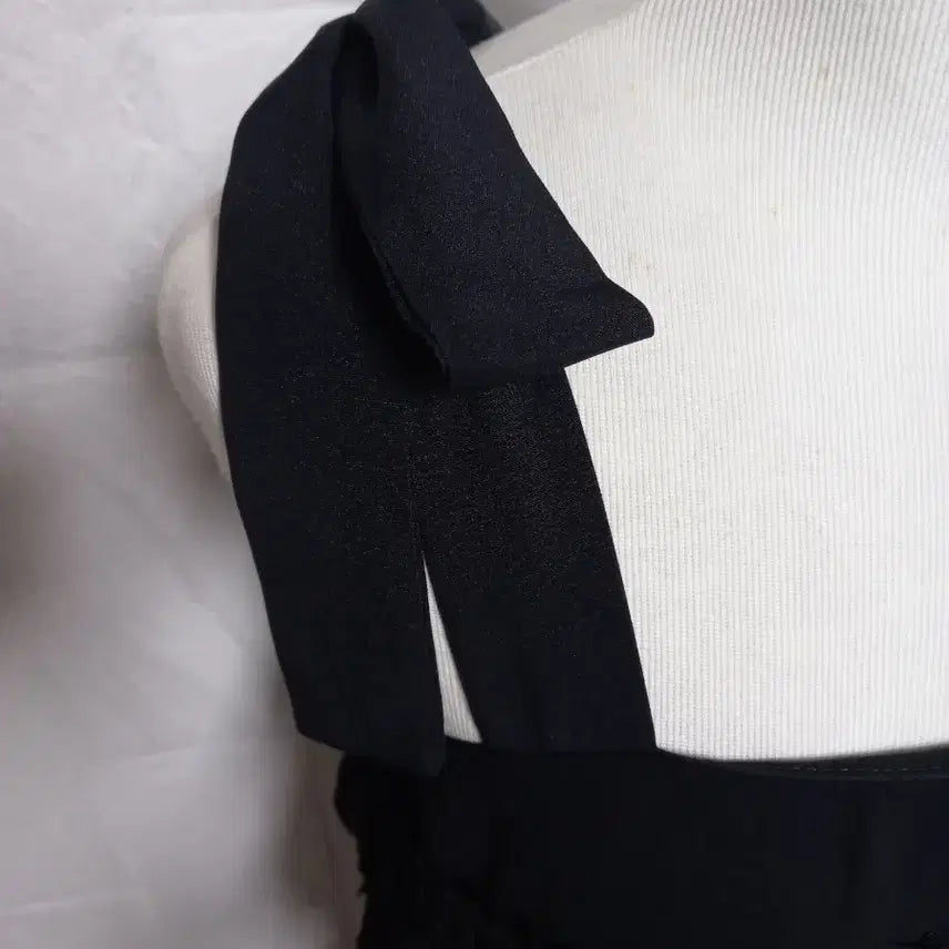 [BUNJANG] Black Frill Strap Long Dress / 블랙 프릴 끈 롱 원피스(새옷)
