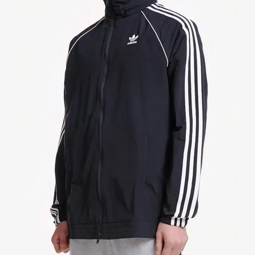[SOLD OUT] 아디다스 슈퍼스타 윈드브레이커 CW1309 바람막이 집업 사이즈95 m