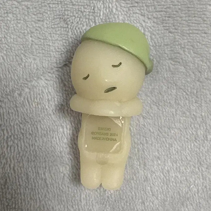 [BUNJANG] Smiski Hyper Glow-in-the-Dark Figure (Unused) / 스미스키 SMISKI 히퍼 미사용 야광 피규어