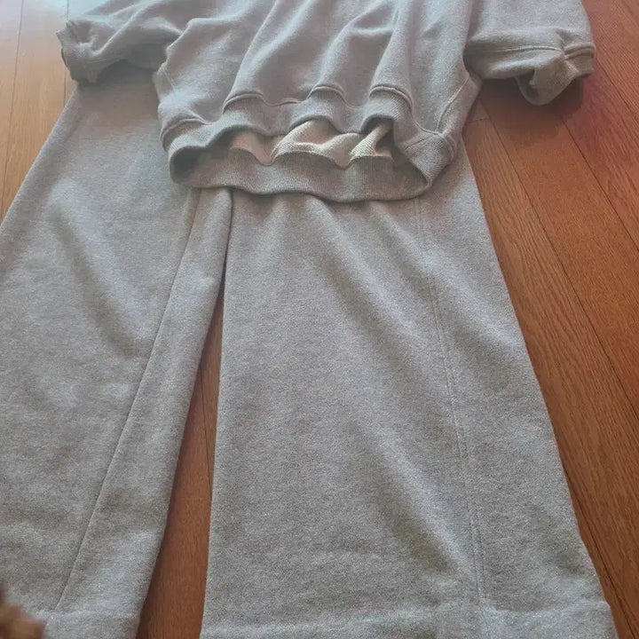 [SOLD OUT] 더캐시미어 셋업 ss25