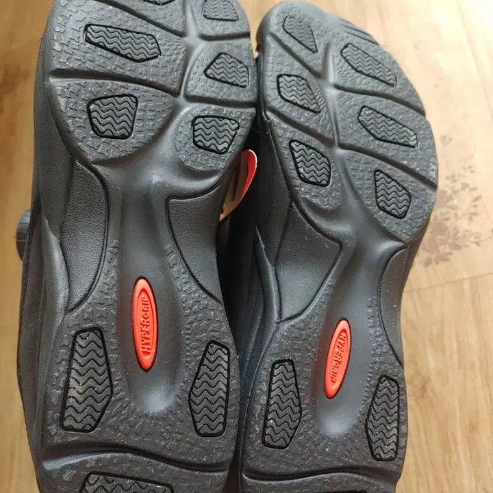 [BUNJANG] Treksta Trekking Shoes - Black - 245mm / <새상품>트렉스타 Treksta 검정색 트레킹화/245
