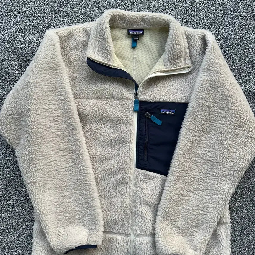 [SOLD OUT] 파타고니아 클래식 레트로 x 자켓 l