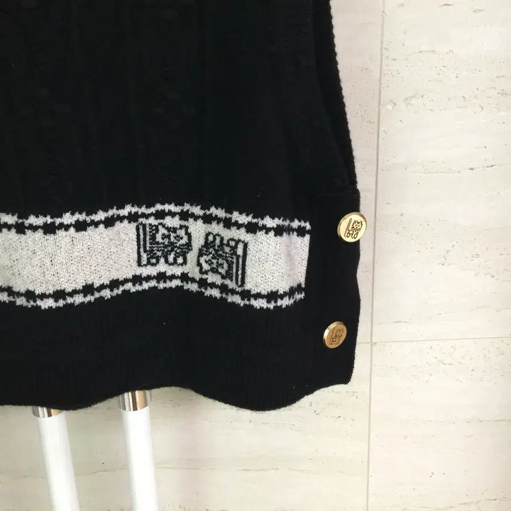 [SOLD OUT] 오즈세컨 컬러라인 니트 베스트 85