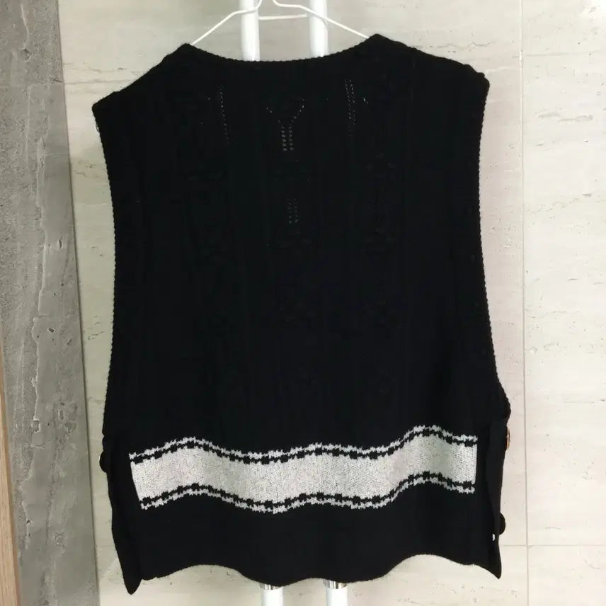 [SOLD OUT] 오즈세컨 컬러라인 니트 베스트 85