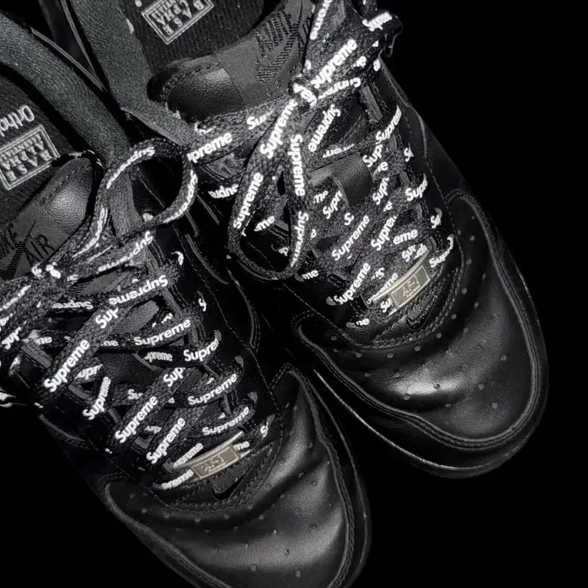 [BUNJANG] Supreme Nike Air Force 1 Black Sneakers / 슈프림 나이키 에어포스 블랙 250