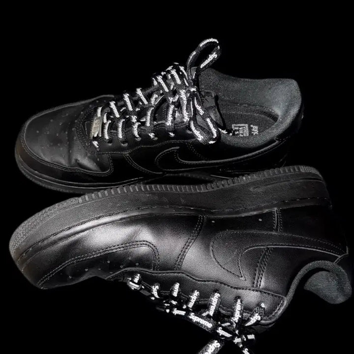 [BUNJANG] Supreme Nike Air Force 1 Black Sneakers / 슈프림 나이키 에어포스 블랙 250