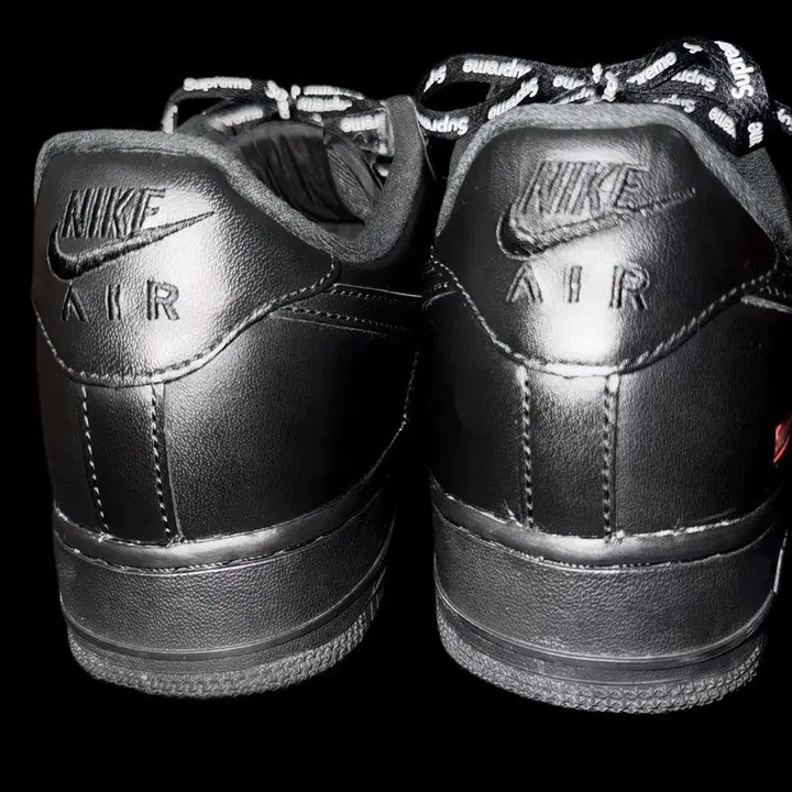 [BUNJANG] Supreme Nike Air Force 1 Black Sneakers / 슈프림 나이키 에어포스 블랙 250