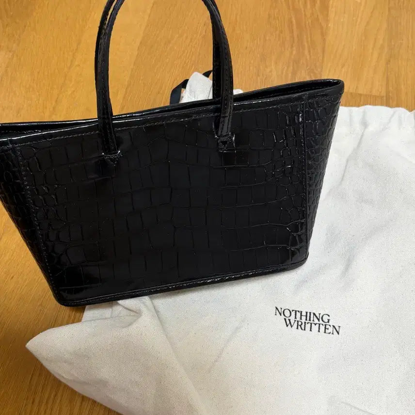 [BUNJANG] Nothing Written Croc Tote Bag / 낫띵리튼 토트백 크로커