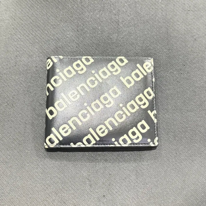[BUNJANG] Balenciaga Wallet / 발렌시아가 반지갑