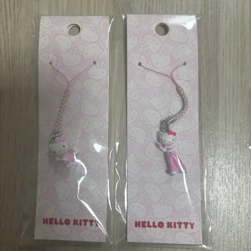 [BUNJANG] Sanrio Hello Kitty 50th Anniversary Long Legs Angel Keyring / 산리오 헬로키티 50주년 전시회 롱다리 엔젤 키링