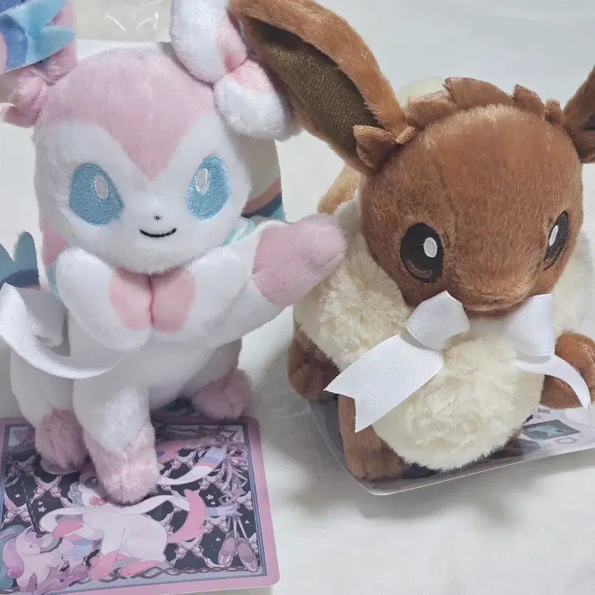 [SOLD OUT] (미사용) 포켓몬센터 이브이 콜렉션 하이파이브 님피아 닌피아 인형 세트