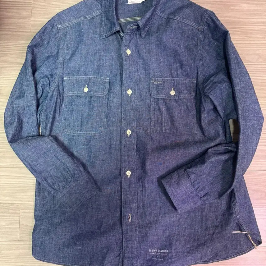 [BUNJANG] Trophy Clothing Chambray Shirt - Size L / 트로피클로딩 샴브레이셔츠 16/L