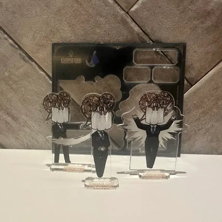 [BUNJANG] HamHamPangPang Eileen Acrylic Stand / 햄햄팡팡 손님 아크릴 스탠드 잔향악단 1차 에일린