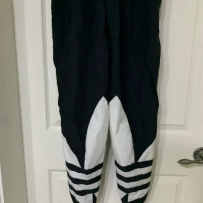 [SOLD OUT] 아디다스 로고트랙 조거팬츠 M