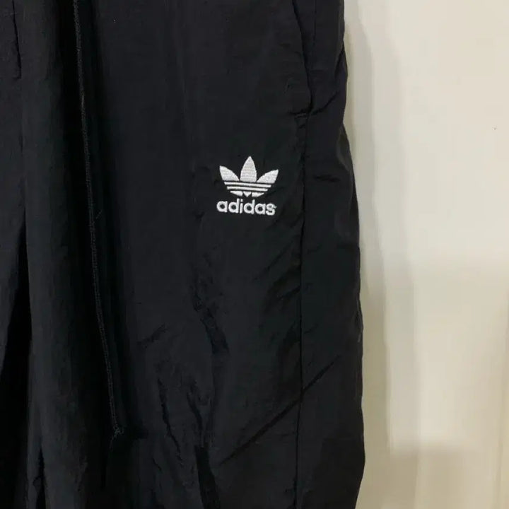 [SOLD OUT] 아디다스 로고트랙 조거팬츠 M
