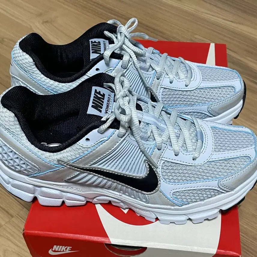 [BUNJANG] Nike Zoom Vomero 5 Blue Tint Women&