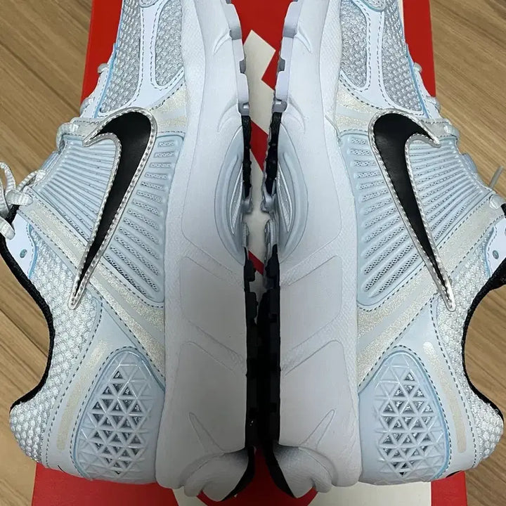 [BUNJANG] Nike Zoom Vomero 5 Blue Tint Women&