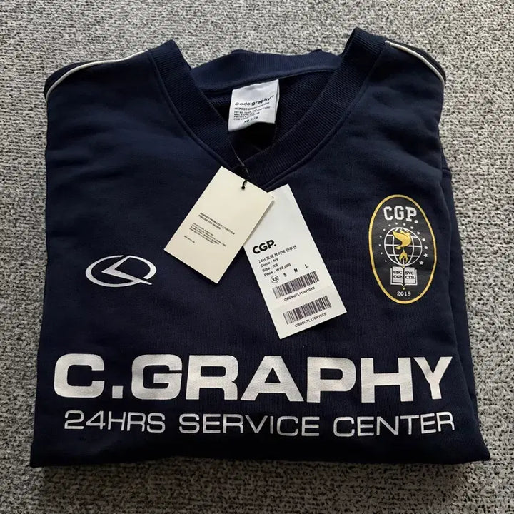 [BUNJANG] Code:Graphy V-Neck Sweatshirt Navy XS / 코드그라피 브이넥 맨투맨 네이비 xs