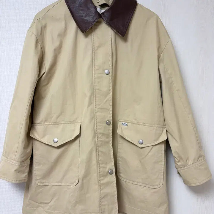 [BUNJANG] Plastic Island Faux Leather Safari Jumper / [오늘만 5만원]플라스틱 아일랜드 페이크 레더 카라 사파리형 점퍼 S