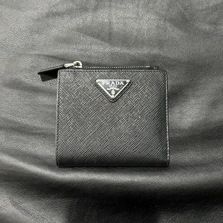 [BUNJANG] Prada Zipper Wallet / 프라다 지퍼 지갑