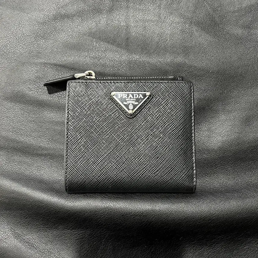 [BUNJANG] Prada Zipper Wallet / 프라다 지퍼 지갑