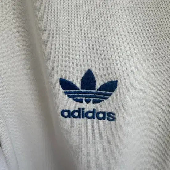 [BUNJANG] Adidas White Track Top with USA Flag Patch / 아디다스 흰색 트랙탑 + 미국 국기 패치